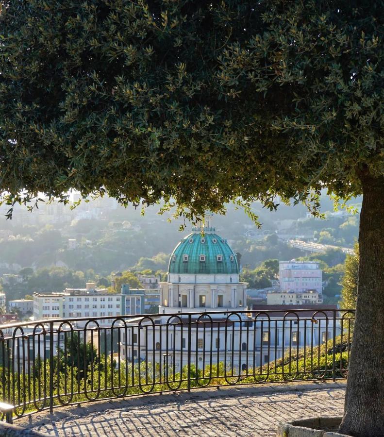 Napoli Flower'S Bed & Breakfast Екстериор снимка