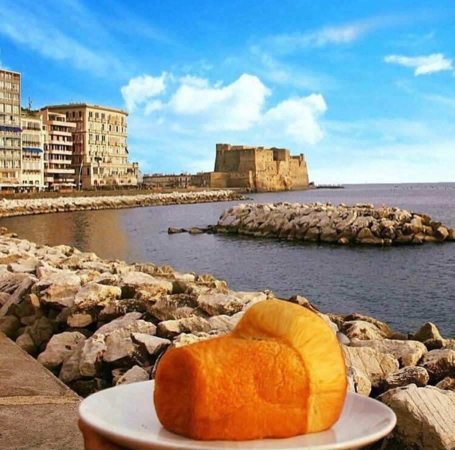 Napoli Flower'S Bed & Breakfast Екстериор снимка